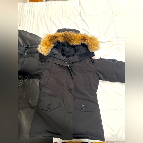 Canada goose women Montebello Parka